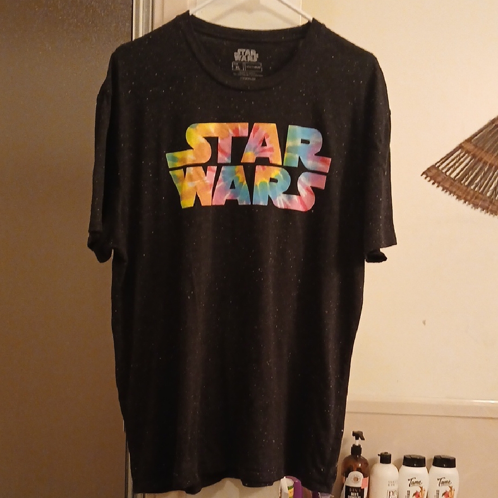 Star Wars Black Speckled Tee W Star Wars In Rainbow Colors. Sz.XL